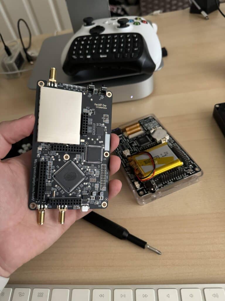 HackRF with PortaPack H2M – Rabbit-Labs
